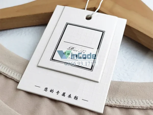 Nhận In Mác Quần Áo 90x45mm Theo Yêu Cầu – Đa Dạng Mẫu Mã